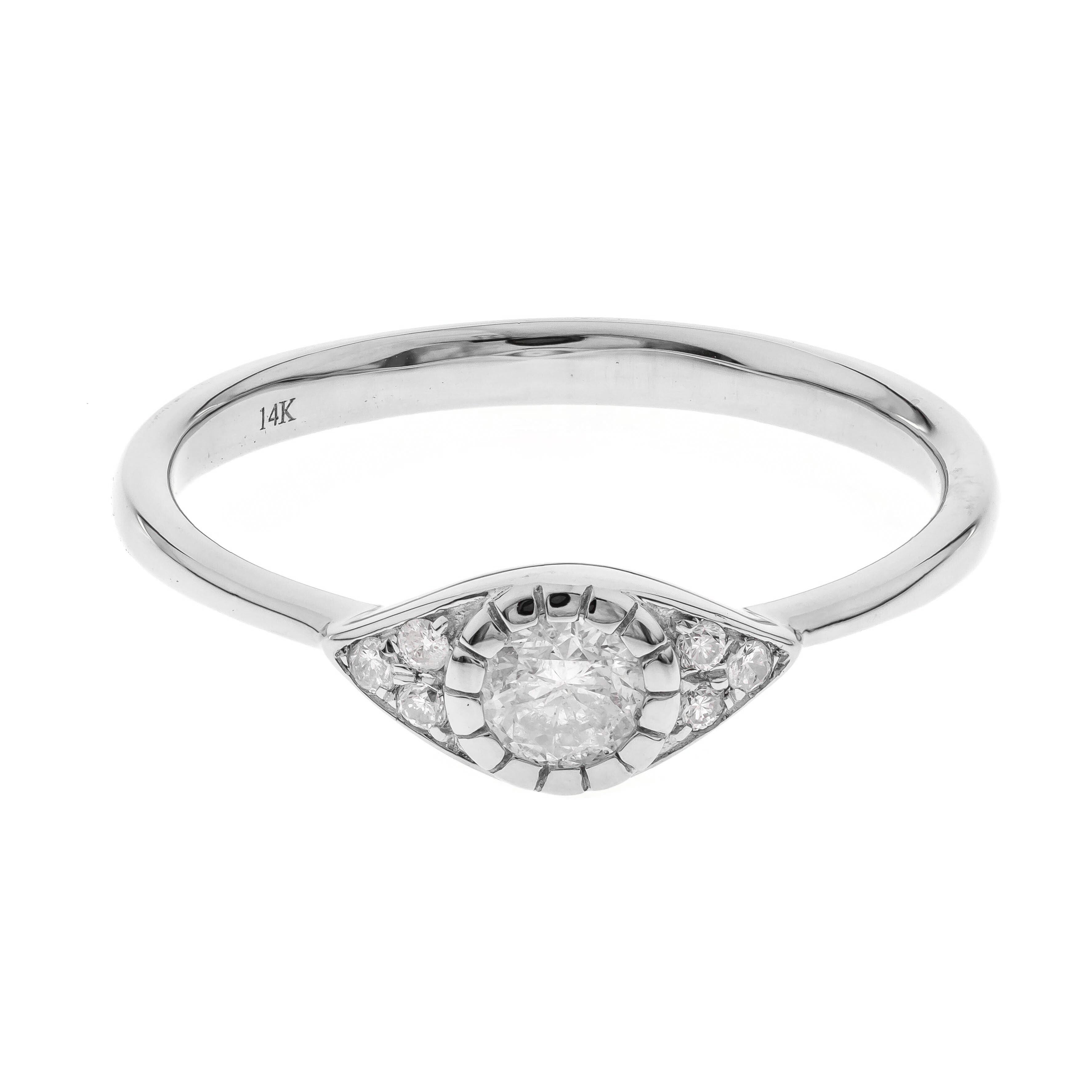 14K WHITE DIAMOND RING