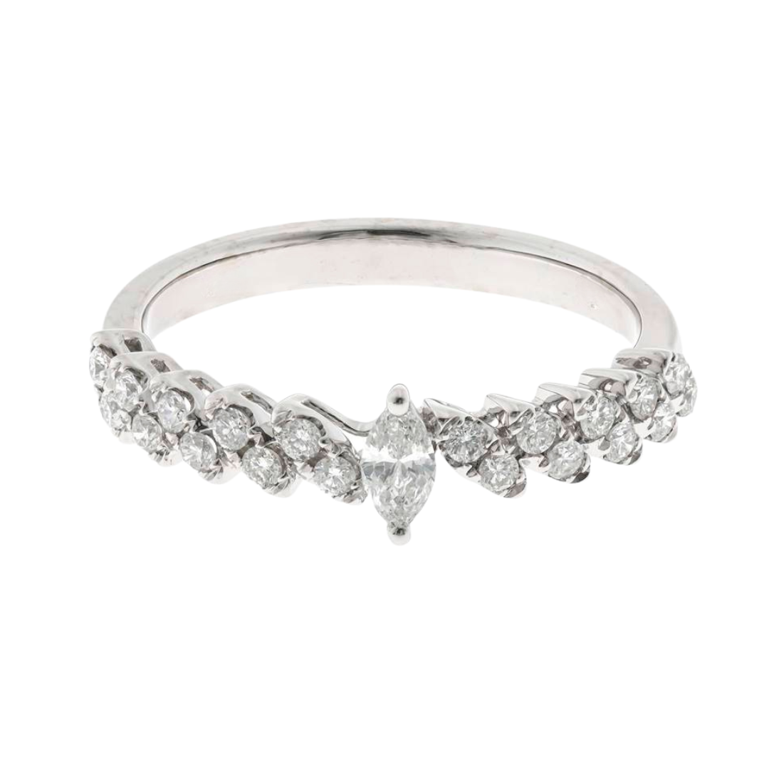 14K WHITE GOLD DIAMOND RING