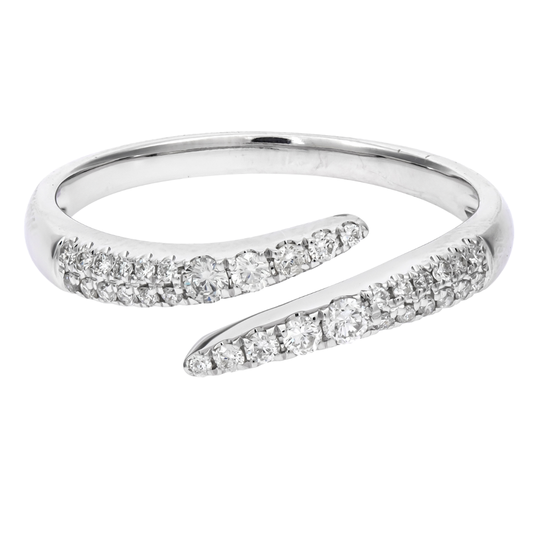 14K WHITE GOLD DIAMOND RING
