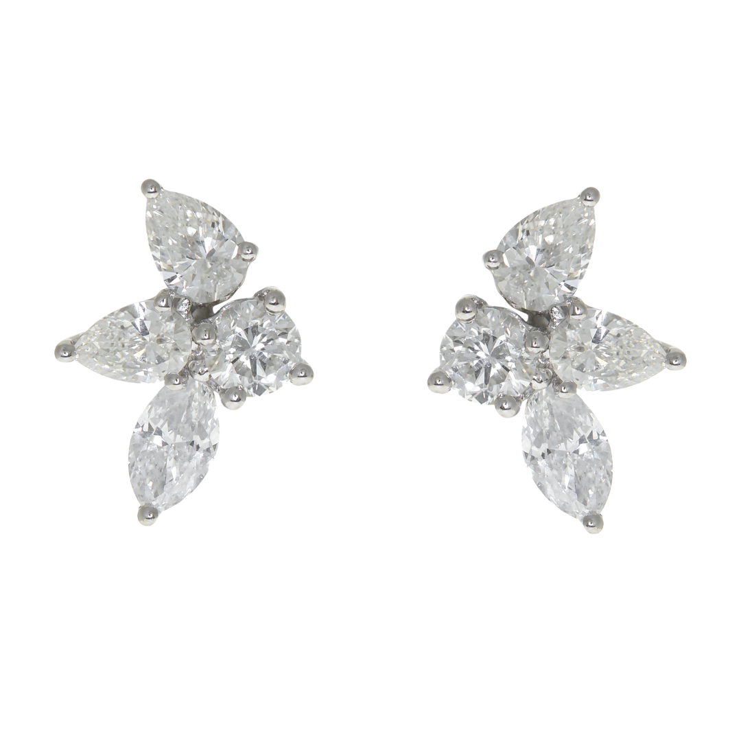 ARAVINE - WHITE GOLD DIAMOND EARRING