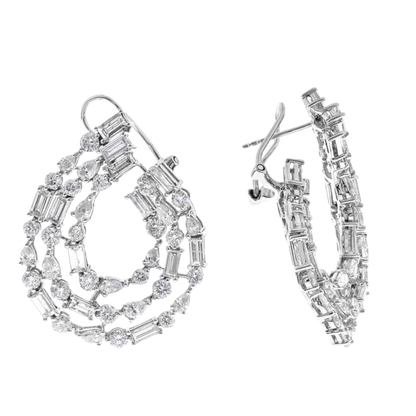 RADIANT - WHITE GOLD DIAMOND EARRING